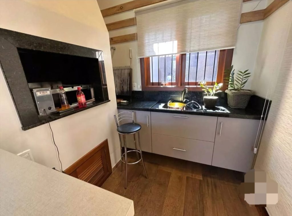 WhatsApp-Image-2025-05-13-at-13.44.21-2